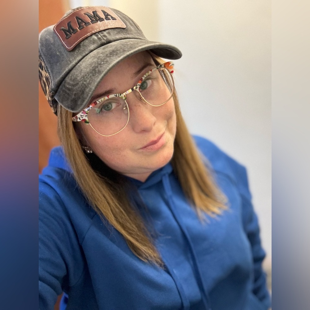 Meet your Posher, Michaela